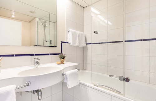 Ruesselsheim Hotel | Garner Hotel Rüsselsheim by IHG