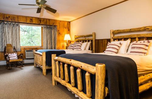 North River Resort | Garnet Hill Lodge