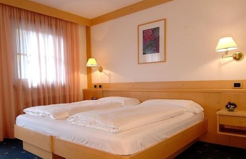 Campitello di Fassa Hotel | Garni Aritz