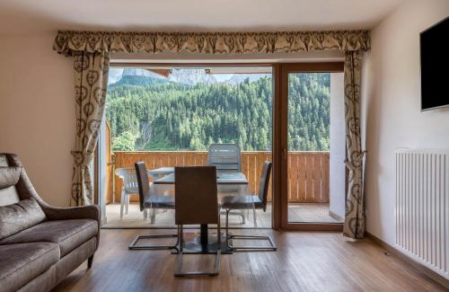 Santa Cristina Val Gardena Apartment | Garni Hotel Gardena App Dolomites 3