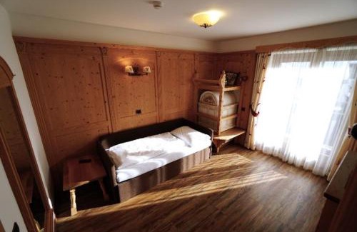 Selva di Val Gardena Hotel | Garni Hotel and Apartments Wildbach