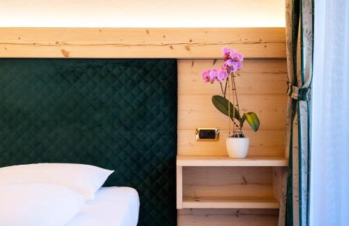 Selva di Val Gardena Hotel | Garni Hotel and Apartments Wildbach