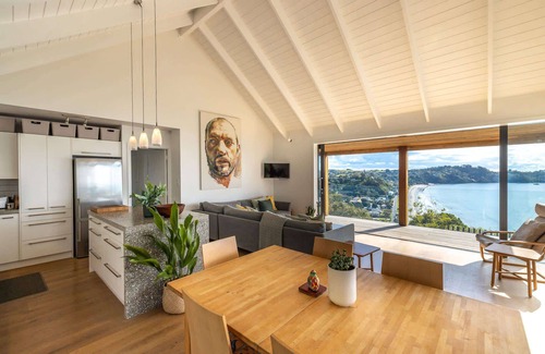 Onetangi House | Garratt Peninsula | Stay Waiheke