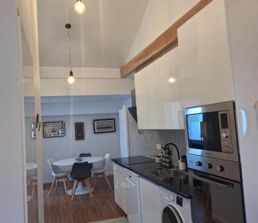 Horta Apartment | Garrett