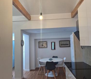 Horta Apartment | Garrett
