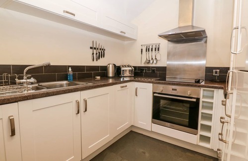 Porthmadog Cottage | GARTH MORTHIN THE STABLES, pet friendly, with open fire in Porthmadog