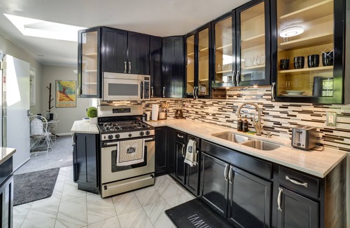 Miller Beach Cottage | Gary Cottage w/Outdoor Dining Areas - Near Beach!