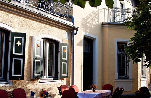 Feldafing House | Gasthaus Poelt