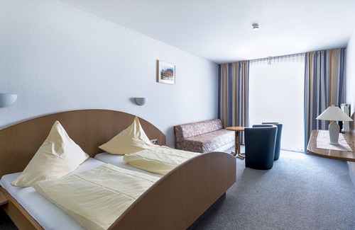 Riegel am Kaiserstuhl Hotel | Gasthof Hotel Kopf