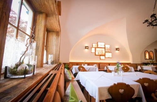 Rennweg am Katschberg House | Gasthof Post