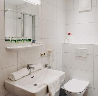 Zedlitzdorf Hotel | Gasthof Wunder