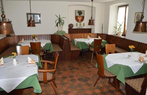 Dottingen House | Gasthof zum Engel