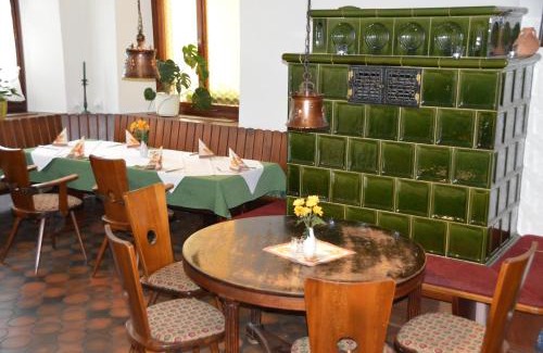 Dottingen House | Gasthof zum Engel