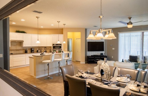 Crystal Cove House | Gated Community, Private pool and game room near Disney!