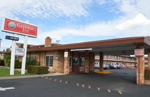 Fairfield Hotel | Gateway Inn Fairfield