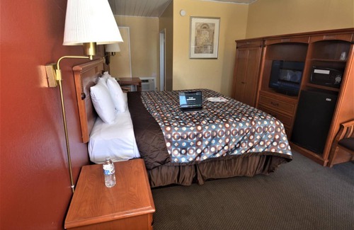 Red Bluff Hotel | Gateway Inn