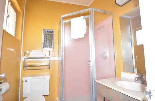 Red Bluff Hotel | Gateway Inn