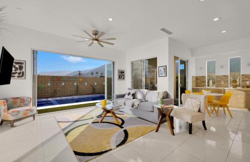 Palm Springs Villa | Gateway Luxury Resort Style With A Private Pool
