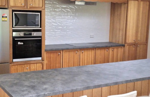 Bomaderry House | Gateway to Shoalhaven. Winter special is now available.