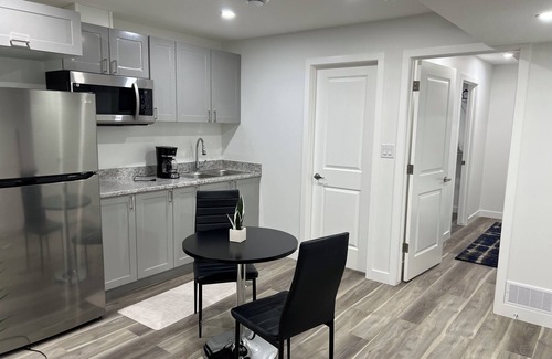 Regina House | Gatney’s listing