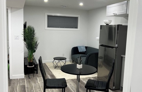 Regina House | Gatney’s listing