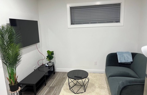 Regina House | Gatney’s listing