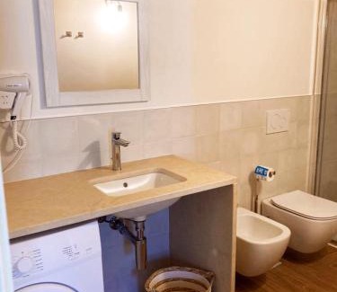 Bergamo House | Gatto Bianco Bergamo Apartment