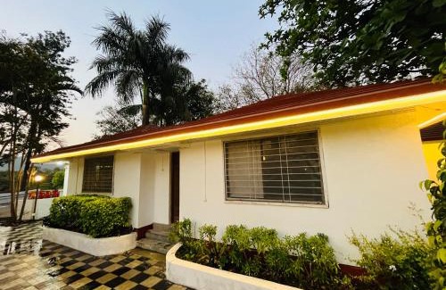 Paud Hotel | Gauri Resort