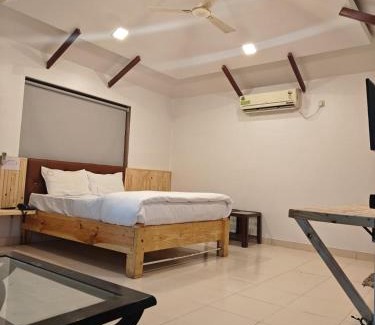Paud Hotel | Gauri Resort