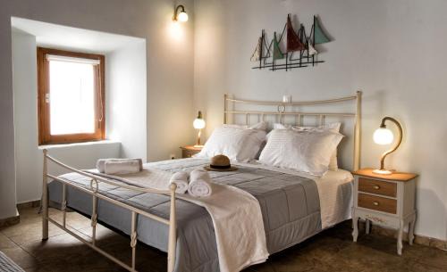 Gavrio House | Gavrion's Nest - Premium Cycladic Studio