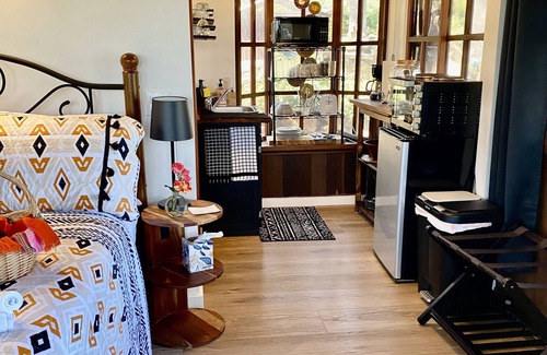Vista House | Gazebo w/queen bed, bathroom , kitchenette and views OMG!