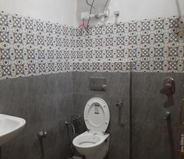 Bhuntar House | Gazing Moon Homestay
