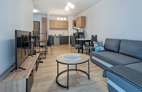 Emaus Apartment | Gdańsk Siedlce Apt - Parking & Balcony - by Rentujemy