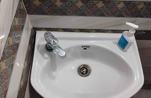 Faizabad House | Geeta Teerth Guest House
