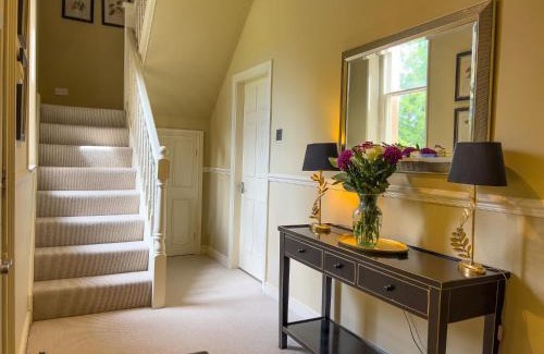 Wetheral House | Geltsdale East Wing sleeps 6 with River Eden views near Carlisle & Ullswater