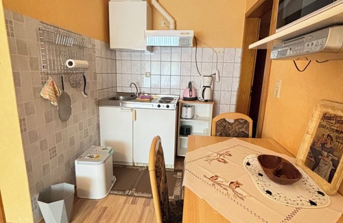 Emden Apartment | Gemütliche 1-raum-wohnung, 2 Pers., Emden am Deich, Parkplatz, Grillplatz, Wlan