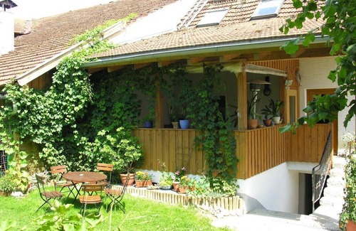 Grafenau Apartment | Gemütliche Bauernhof Ferienwohnung im Bayerischen Wald mit zwei Schlafzimmern