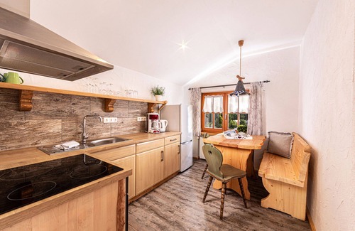 Oberschonau Apartment | Gemütliche Ferienwohnung Gotzenalm mit Hüttenflair