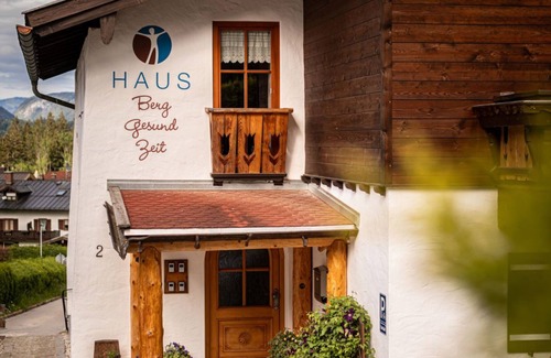 Oberschonau Apartment | Gemütliche Ferienwohnung Gotzenalm mit Hüttenflair
