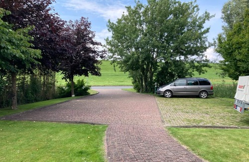 Nordholz Apartment | Gemütliche Ferienwohnung an der Nordseeküste - Familienfreundliche Umgebung
