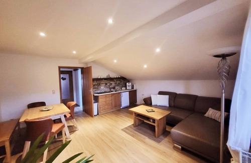 Lam Apartment | Gemütliche Ferienwohnung mit Exotischen Tieren auf dem Grundstück