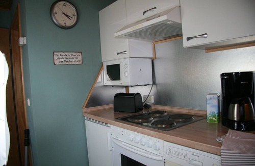 Muenchberg Apartment | Gemütliche FeWo mit Whirlpoolbadewanne und Terrasse lädt zum Entspannen ein