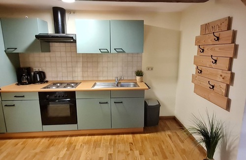 Zetel Apartment | Gemütliche Geräumige Ferienwohnung Direkt am Königssee in Küstennähe