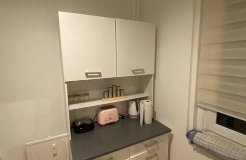 Marzahn Apartment | Gemütliche Wohnung mit Smart-TV und großem Balkon