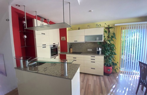 Kaprun House | Gemütliches Haus mit 2 Schlafzimmern im Zentrum von Kaprun mit Schönen Terrassen