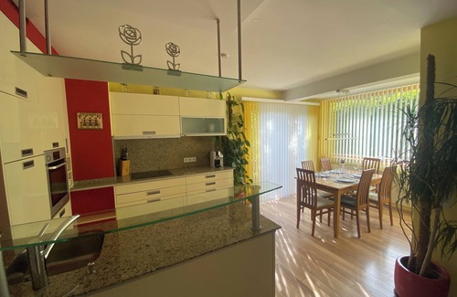 Kaprun House | Gemütliches Haus mit 2 Schlafzimmern im Zentrum von Kaprun mit Schönen Terrassen