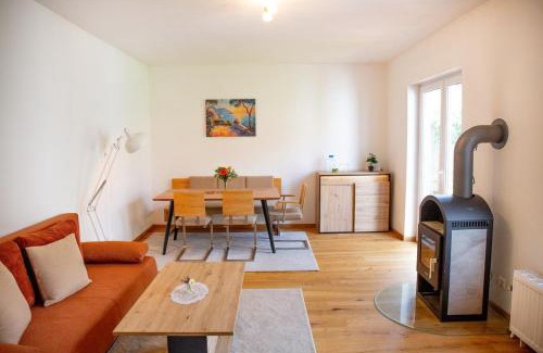 Neulengbach House | Gemütliches Haus mit Schwedenofen im Wienerwald