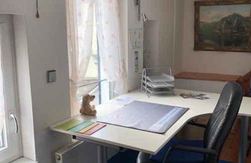 Winningen House | gemütliches Zimmer in Winningen mit Garten-, Küchennutzung und Arbeitsplatz
