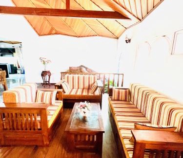 Uswetakeiyawa House | Gemlita Villa in Uswetakeiyawa