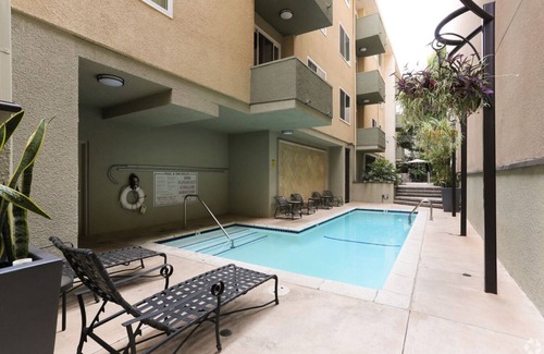Beverly Grove Apartment | Generous Beverly Hills 1BR, nr Century City, by Blueground